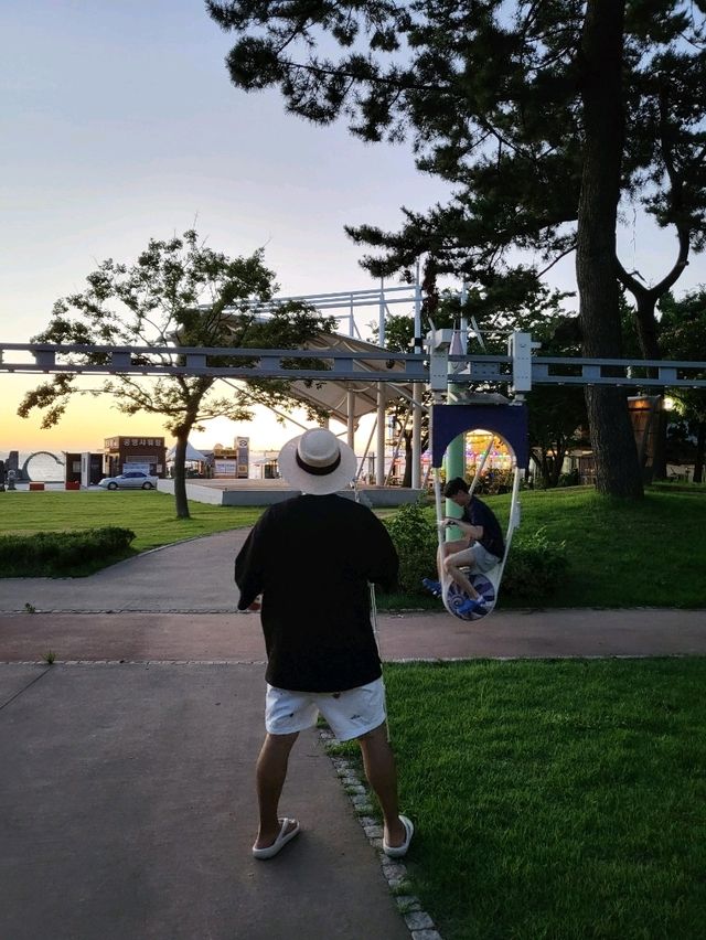 아이들도 어른들도 행복해지는 무창포해수욕장의 여름