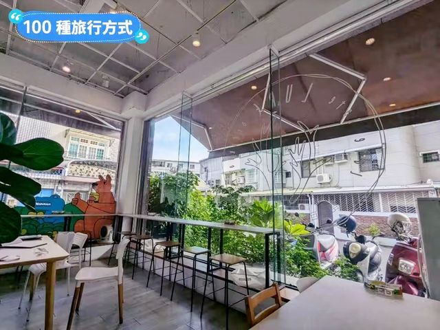 台南-白天是美式早午餐，晚上是深夜甜點店：鹿耳晚晚