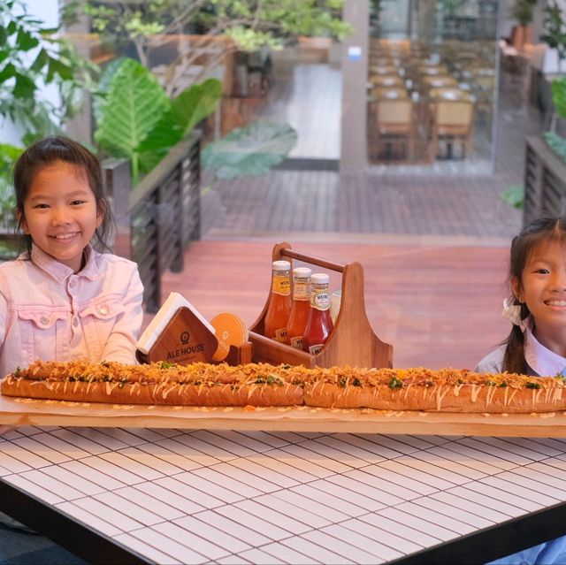 HotDog 1 เมตร ไหวมั้ย มาลองกัน