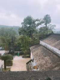 Exploring Khai Dinh Tomb