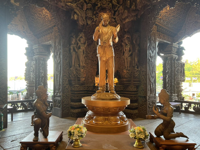 ปราสาทสัจธรรม