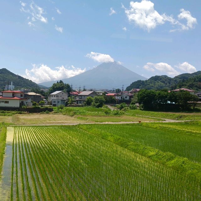 Otsuki เมืองหน้าด่าน จุดเปลี่ยนรถไฟ ไปฟูจิ