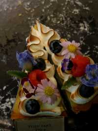 Wall flowers คาเฟ่ฟิลกู้ดดในย่านเก่าา
