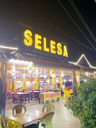 A Local Favorite in Tanah Merah! 
