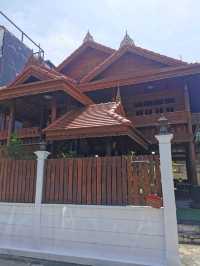 เรือนขุนพิเรนท์ ร้านลับย่านนนทบุรี