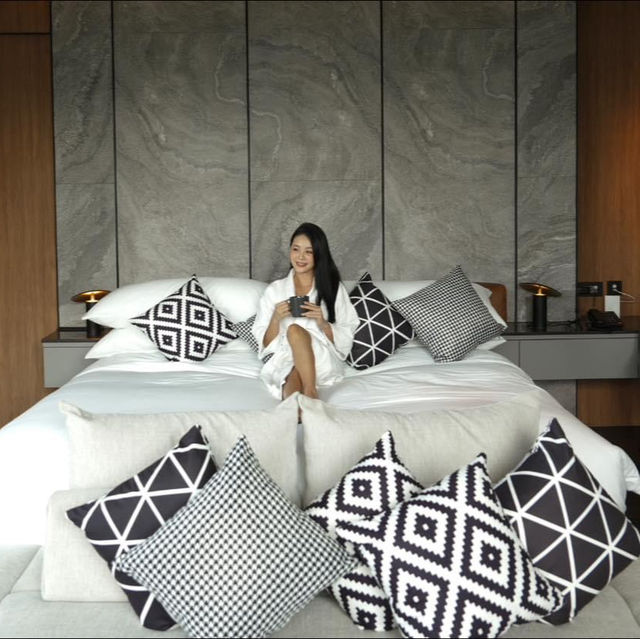 เปิดประสบการณ์  Pool Villa Rooftop สุดหรู กลางกรุง