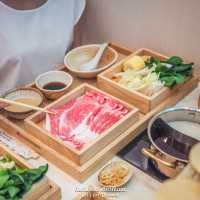 ชาบูเป็นเซ็ต สุดคุ้ม