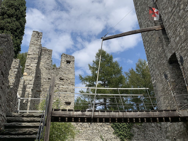 Hike to Castello di Vezio from Varenna