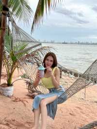 Golden Dragon Beach🏨🏖️