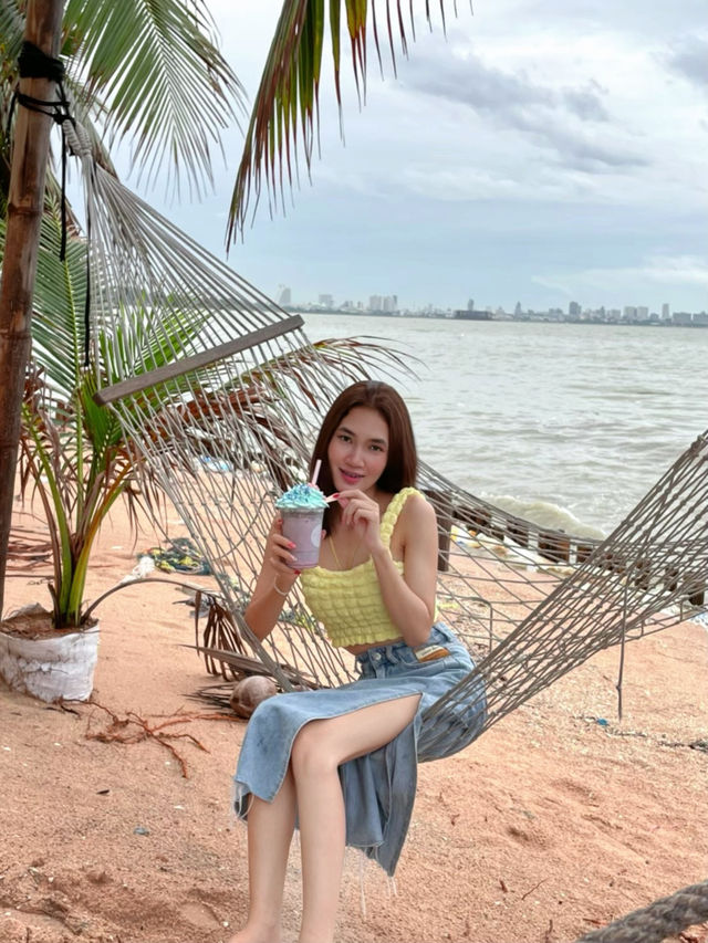 Golden Dragon Beach🏨🏖️