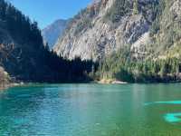 The Kaleidoscope of Five Flower Lake: A Visual Feast in Sichuan