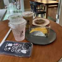 Calm Coffee Space