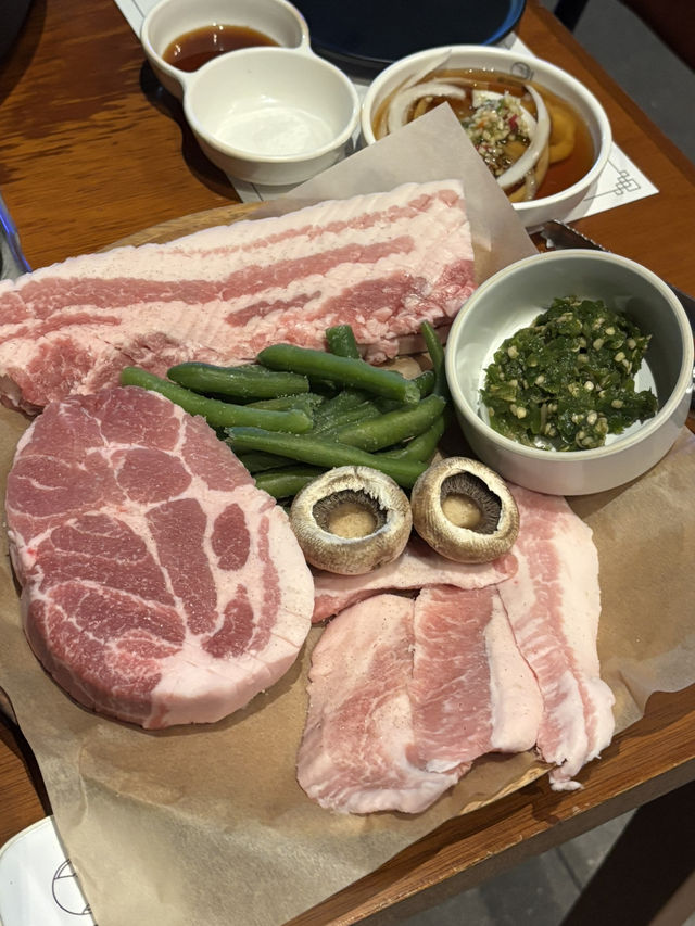 경산 프리미엄 고깃집 [꽃돼지]🐷
