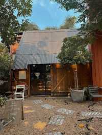 cafe เล็กๆมู้ดอบอุ่น🏚 🌿 ริมถนนบางแสน  Ellen Cafe