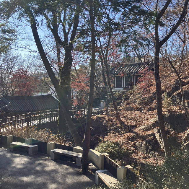 서울 한복판의 고즈넉한 사찰, 길상사