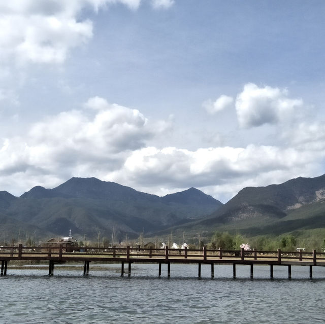 Kayaking Bliss: A Serene Adventure at Erhai Lake