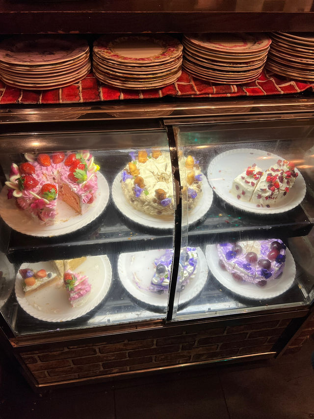 Pretty high tea at Cafe Acorite🐰💜
