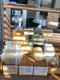 전포 줄서서 먹는 빵집 ‘희와제과’🥖