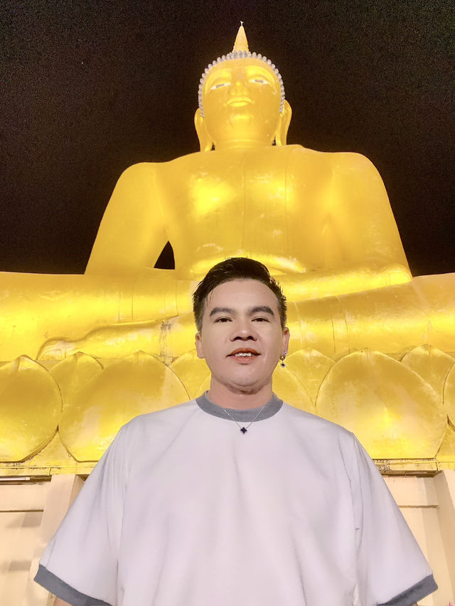 ไหว้พระใหญ่ วัดพูซาเหล้า