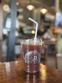 หอมกรุ่นกาแฟที่ 23 Roasters Cafe กระบี่
