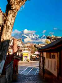 Discover the Enchantment of Lijiang Old Town