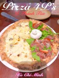 ベトナム　ホーチミン観光　Pizza 4P’sのピザは最高だったぞ！