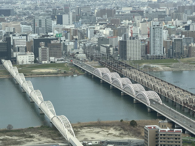 梅田一日遊，現代繁華與藝術氛圍相互交融