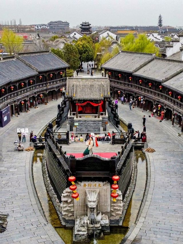Boat-Shaped Street: A Unique Landmark