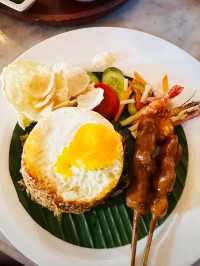 Lunch at Café Batavia – A Colonial-Era Charm