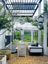 O2 The Residence Kanchanaburi, a boutique hotel offers great accommodation and nice Thai food.
