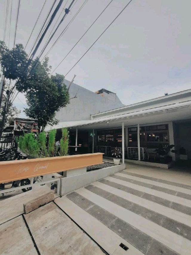 GAMAT CAFE