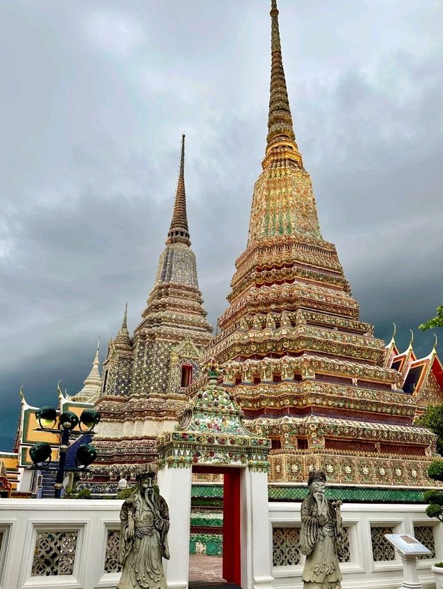 Wat Pho: Culture Meets Tranquility