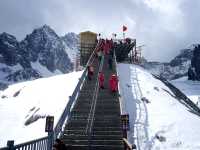 【中国】5000m級の氷河と雪の世界へ、世界遺産「玉龍雪山」