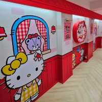 粉絲必朝聖！Hello Kitty Apple Cafe 韓國首爾明洞