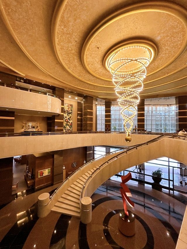 A Blend of Elegance and Prime Location