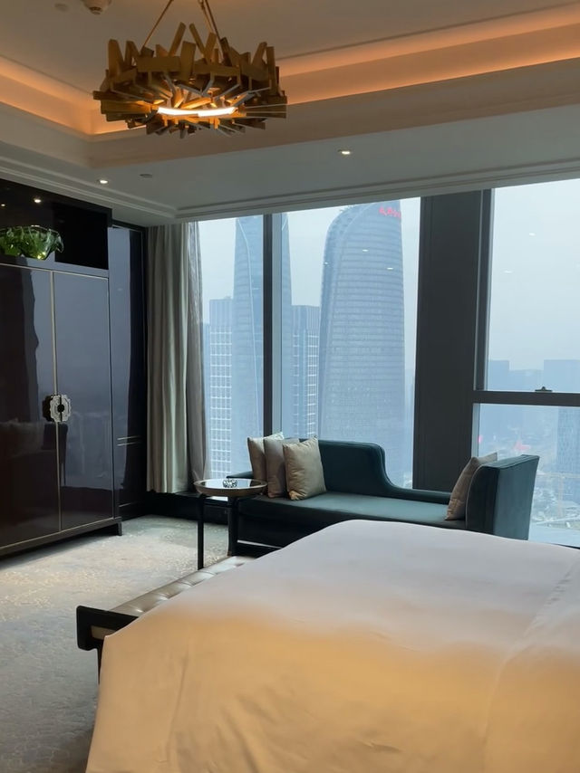 A Sky-High Luxury Retreat at Waldorf Astoria Chengdu