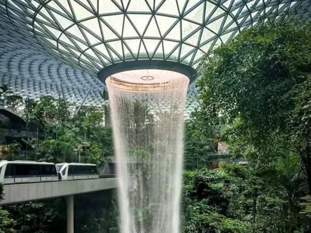 Explore Singapore: A Little Red Dot Full of Big Adventures! 🏙️🌴✨