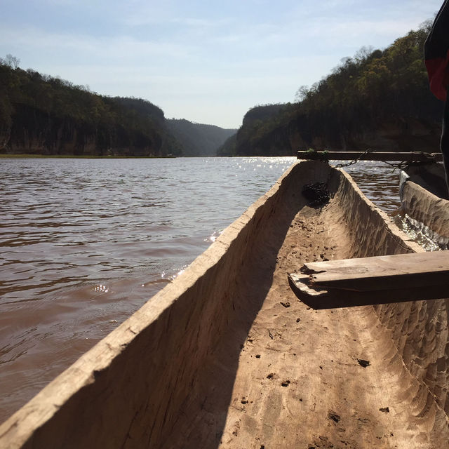 探索靜謐奇景｜Manambolo River 