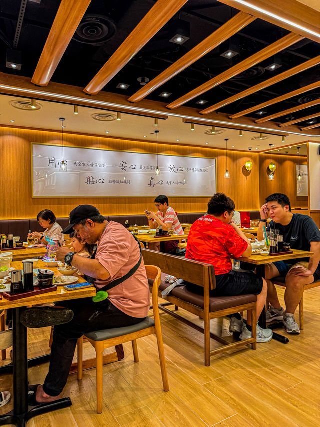 Moon Moon (双月) Opens at Jem: Michelin-Tier Taiwanese Comfort Food Lands in Singapore