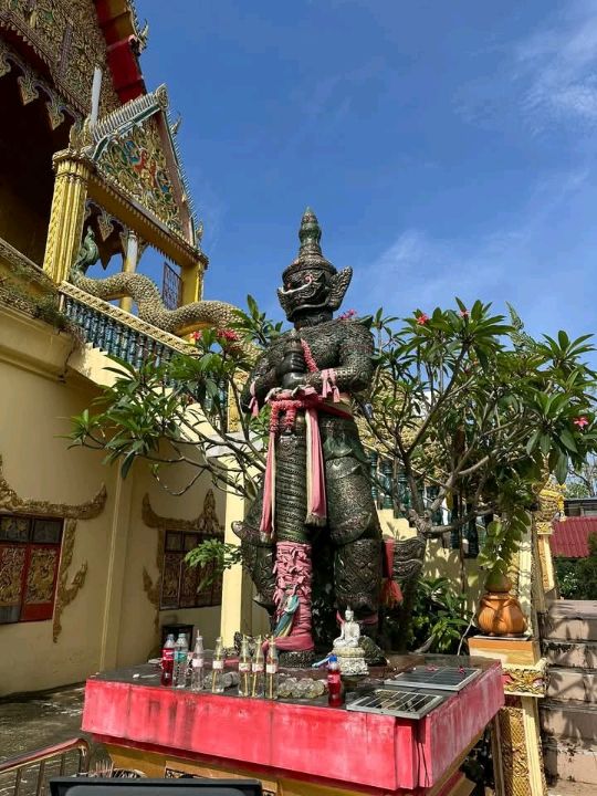 วัดเสาหิน จังหวัดอุตรดิตถ์