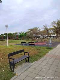 หมู่บ้านศิลปะเว่ยอู่อิ๋ง สวนสาธารณะ