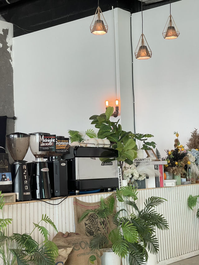Sloths cafe
