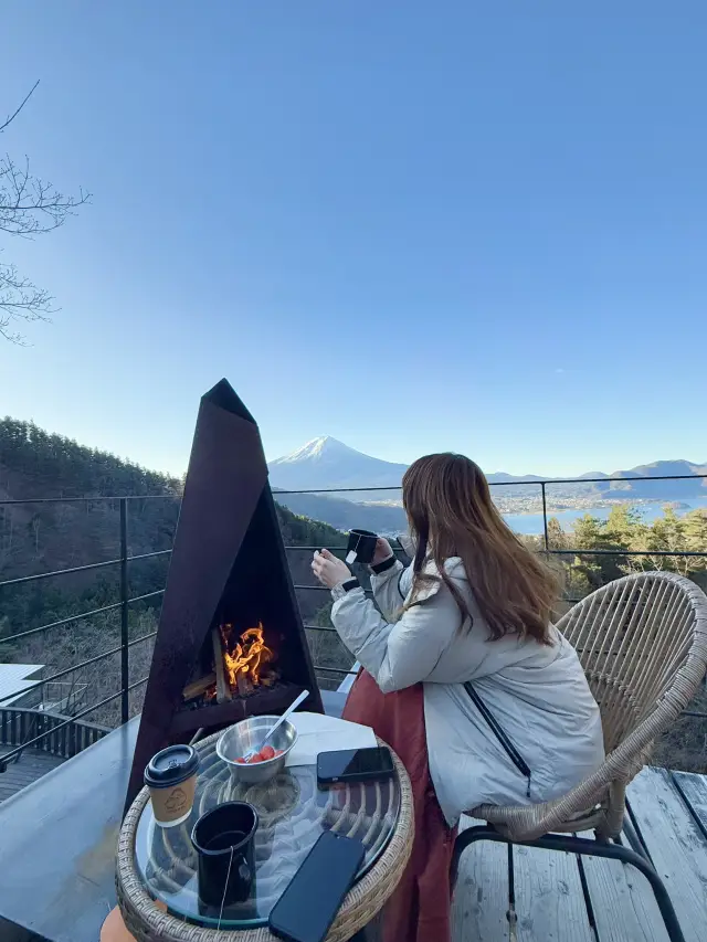 Mount Fuji Glamping Ceiling 