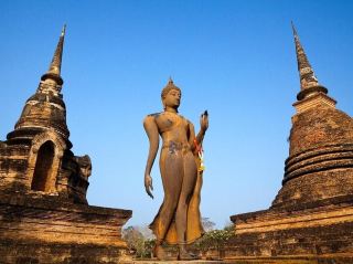 🏛️🌿 SUKHOTHAI WEEKEND ESCAPE: Cycling Through Thailand's Golden Age! 