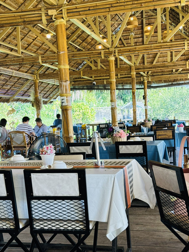 รักษ์น้ำคาเฟ่ คาเฟ่ริมแม่น้ำท่าจีน สุดชิล สามพราน