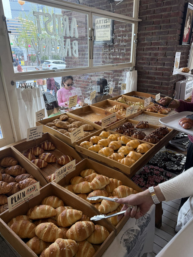 韓國首爾/Artist Bakery 超好吃的鹽可頌🥐