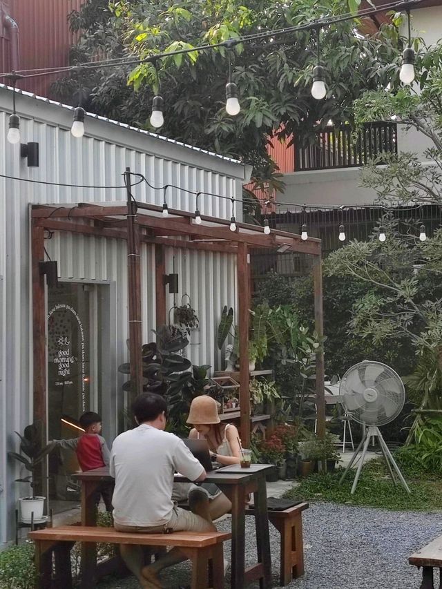 เจนลูกสาวป้าดำ - Runaway from Home คาเฟ่บางนา