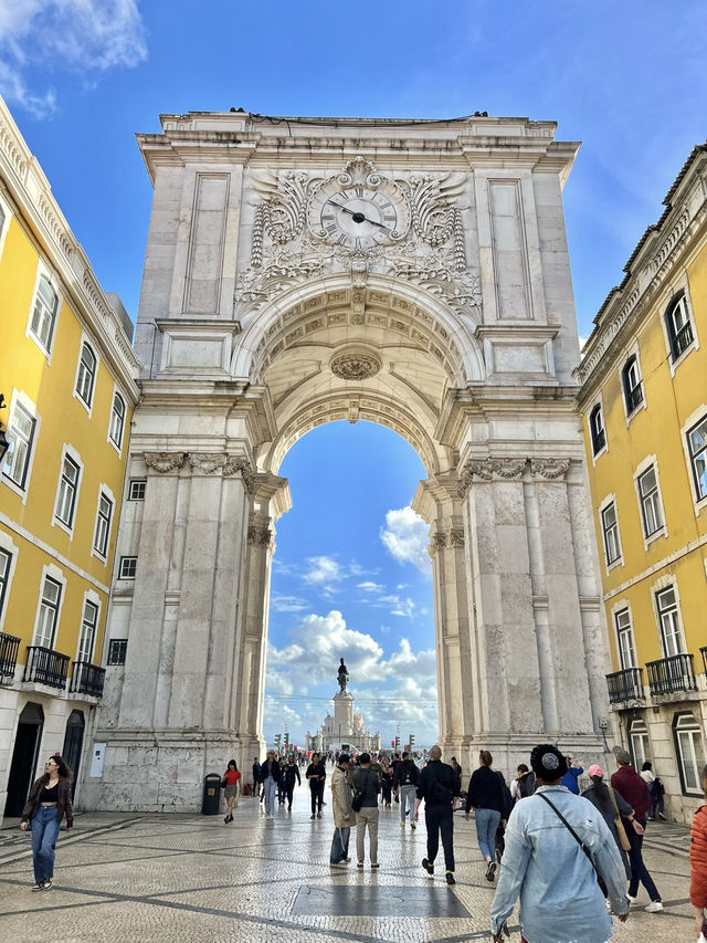 A Day in Lisbon – Tiles, Tarts & Timeless Tunes🇵🇹