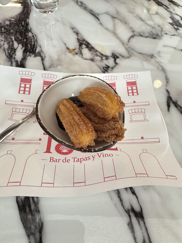 【香港】 中環大館監獄原址，親嘗西班牙監獄大餐！
