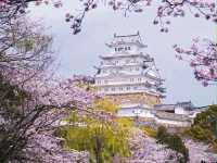 Himeji – Japan’s Pristine White Heron Castle Town